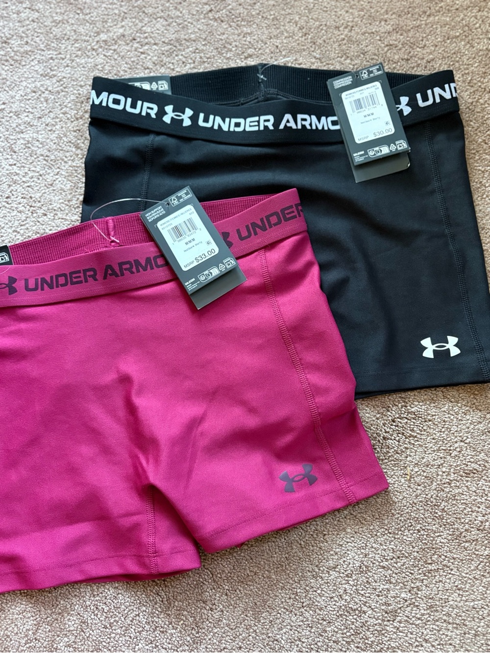 Under Armour Women tight fit athletic gym volleyball shorts size medium NWT